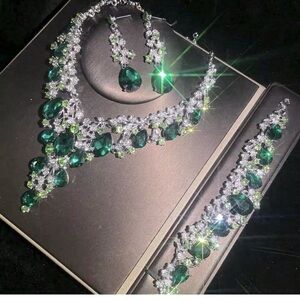 4Pcs Wedding Bridal Jewelry
 Crystal Teardrop Cluster Statement Necklace